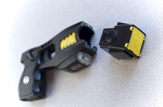 Nivel: Gevolgen van Taser-gebruik voor de gezondheid nauwelijks aangetoond