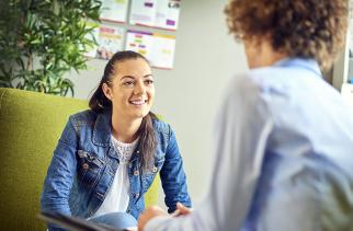 Gesprekstool helpt jongeren en zorgverleners om te praten over de gevolgen van een behandeling op het dagelijks leven