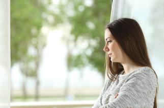In 2021 meer jonge vrouwen naar de huisarts met depressieve gevoelens en angst