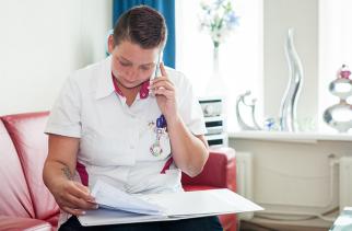 Nivel: Wijkverpleging heeft behoefte aan praktische handreikingen over jeuk, bloedingen en diabetes