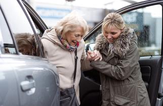 Nivel: Goede samenwerking verpleegkundigen en mantelzorgers noodzakelijk voor versterking inzet informele zorg