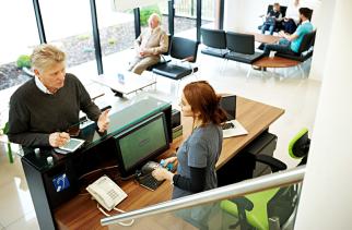 Nivel: Minder verzekerden verwachten belemmering in zorggebruik bij lager eigen risico