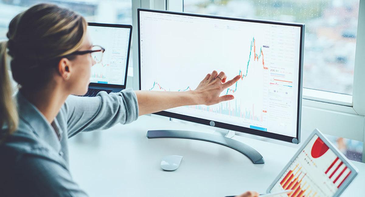 Linking databases with health data on breast cancer: opportunities and challenges